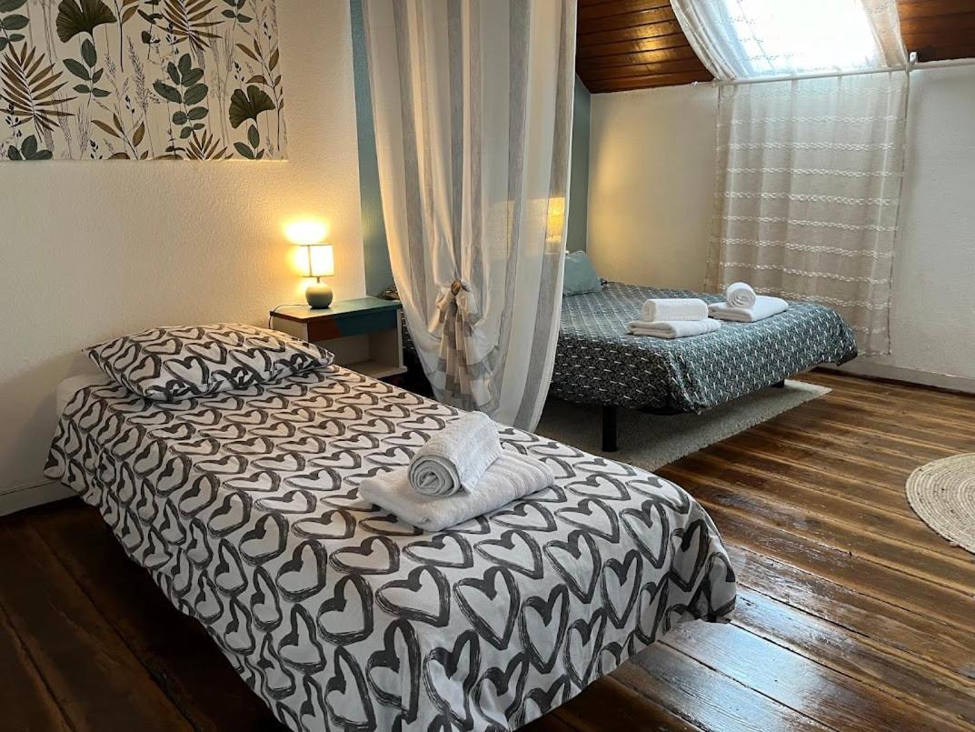 Апартаменты Duplex Au Lin Сен-Поль-де-Леон Экстерьер фото
